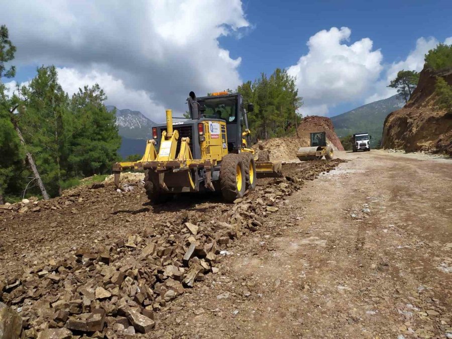 Antalya Büyükşehir Belediyesi Alanya’da Yeni Yol Açtı
