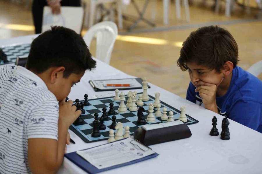 23 Nisan Satranç Turnuvası Sona Erdi