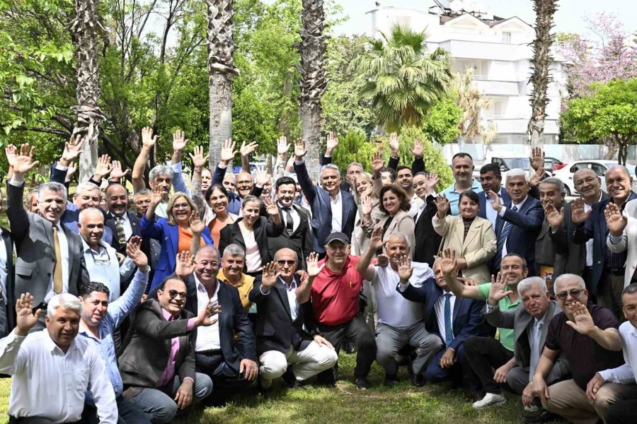 Muratpaşa’nın İlk Muhtarlar Meclisi Toplandı