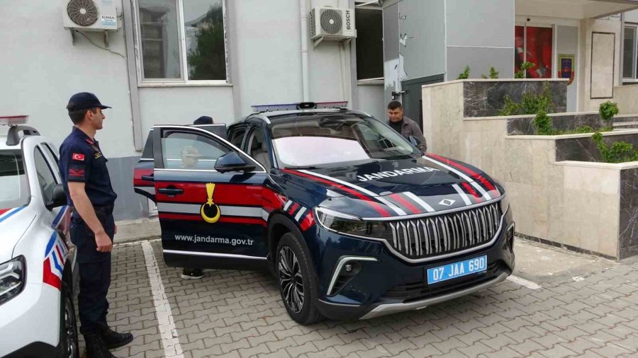 İlçe Jandarma Komutanı Makamını İlkokul Öğrencilerine Devretti