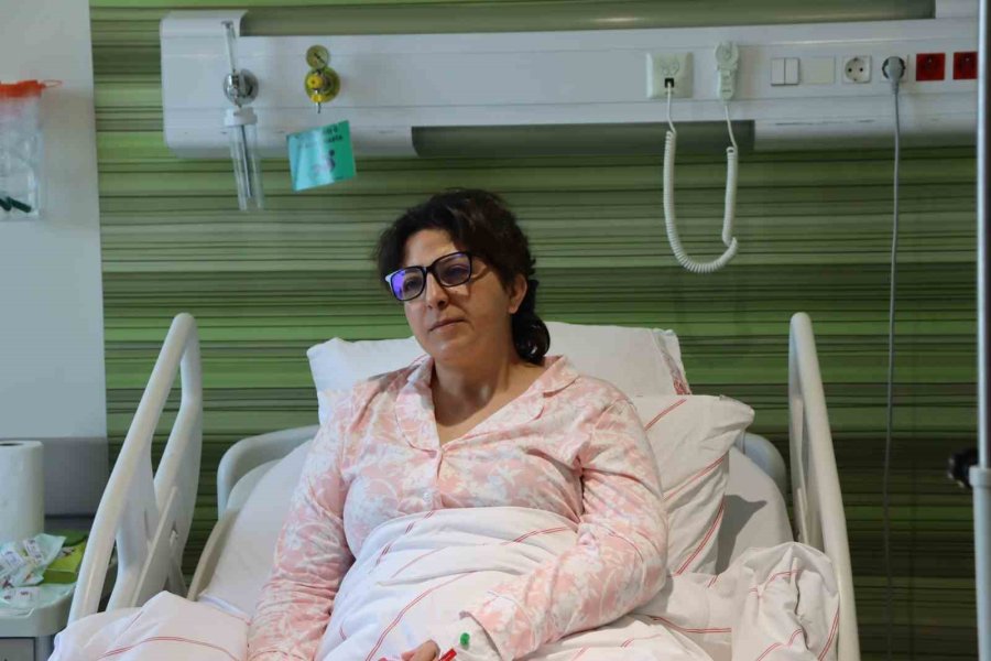 Beyin Tümörünü Burun Deliğinden Çıkardılar