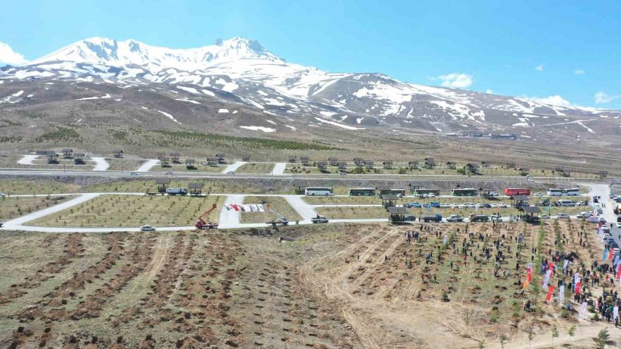 Bakanlık Ve Büyükşehrin Yeşil Projesi İle Hava Kirliliğinin Azaltılması İçin Önemli Bir Adım Atıldı