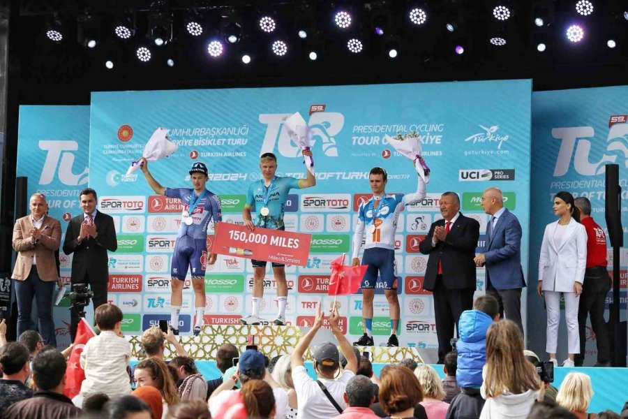 59. Cumhurbaşkanlığı Türkiye Bisiklet Turu’nun Kemer-kaş Etabını Max Kanter Kazandı
