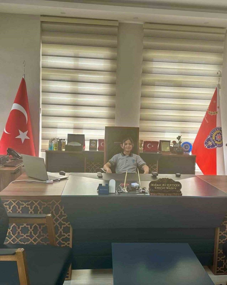 Gazipaşa İlçe Emniyet Müdürü Kayhan Koltuğunu Buse’ye Devretti