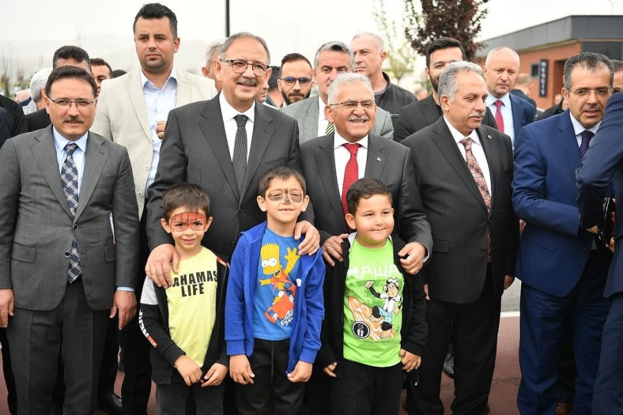 Başkan Büyükkılıç, 23 Nisan Mesajında Çocuklara Özel Projeleri Sıraladı