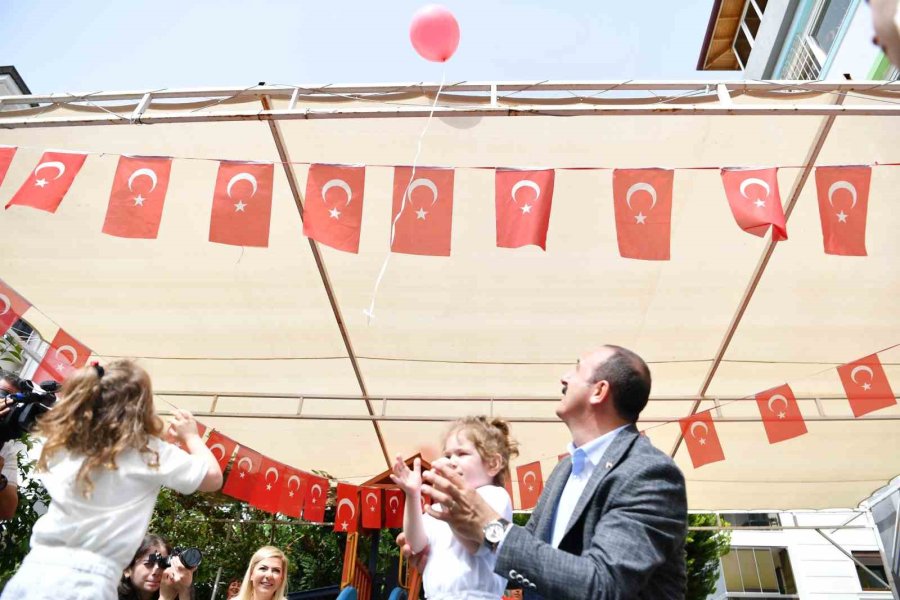Başkan Kotan, Miniklerle 23 Nisan’ı Kutladı