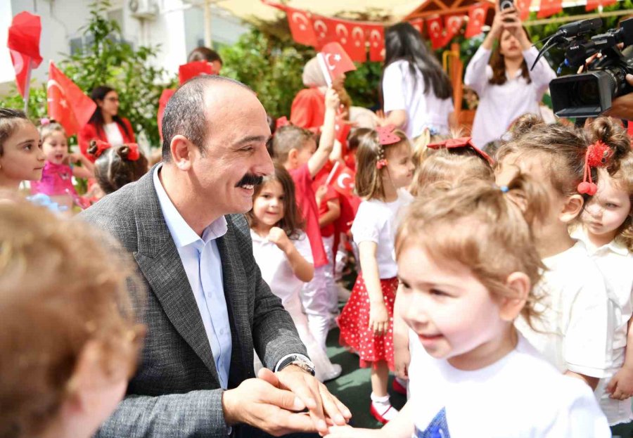 Başkan Kotan, Miniklerle 23 Nisan’ı Kutladı