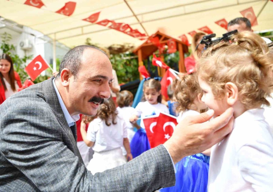 Başkan Kotan, Miniklerle 23 Nisan’ı Kutladı