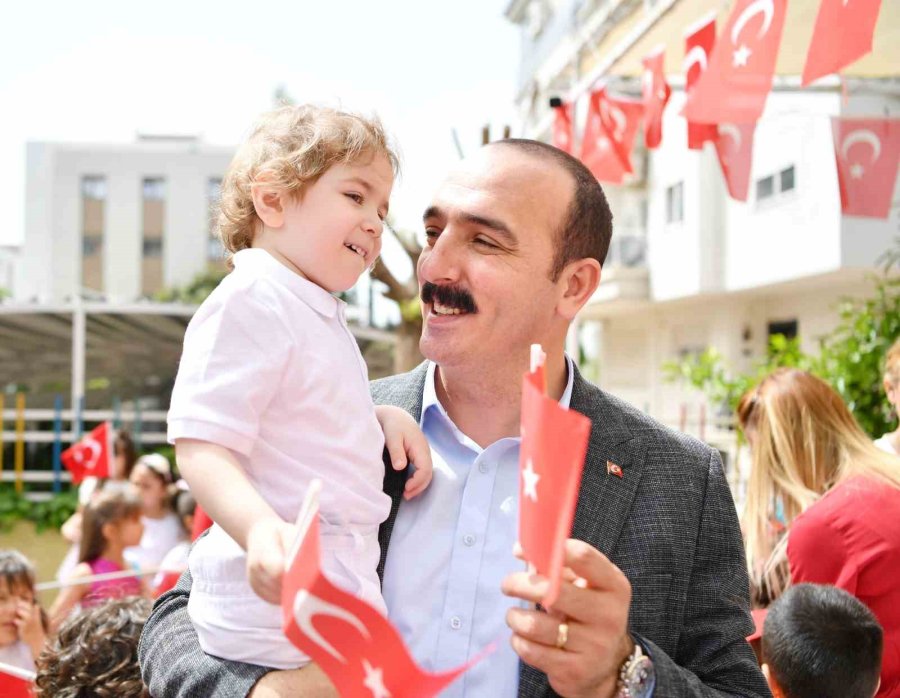 Başkan Kotan, Miniklerle 23 Nisan’ı Kutladı