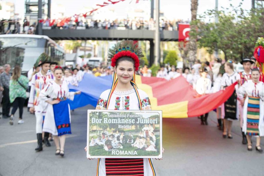 Büyükşehir ’dünya Çocuklarını’ Mersin’de Buluşturdu