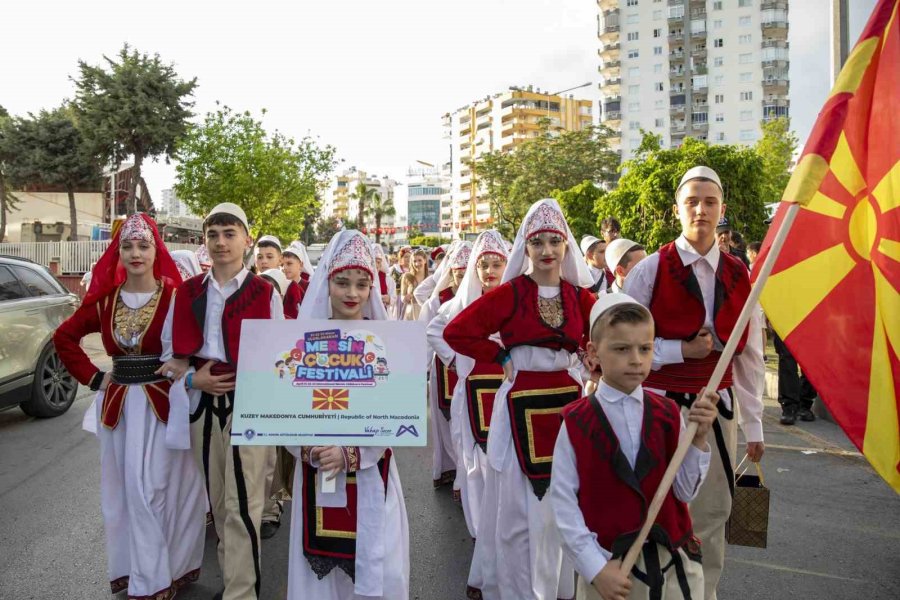 Büyükşehir ’dünya Çocuklarını’ Mersin’de Buluşturdu