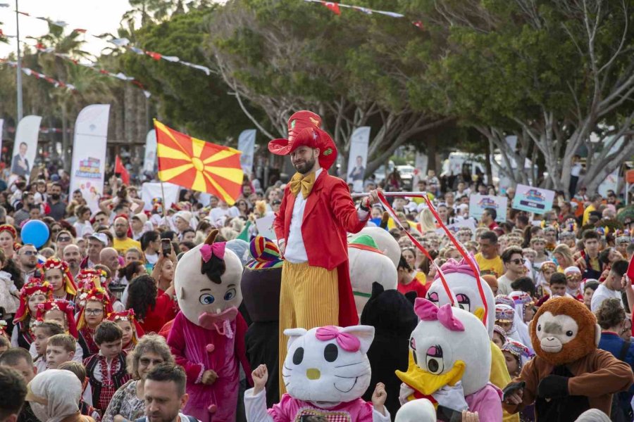 Büyükşehir ’dünya Çocuklarını’ Mersin’de Buluşturdu