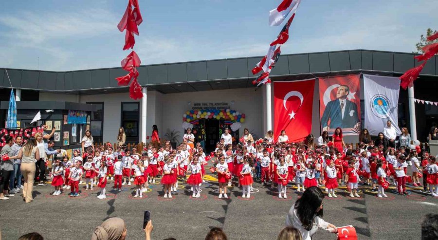 Mersin’de 23 Nisan Coşkusu Kente Yayıldı