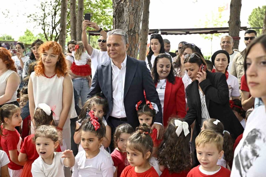 Muratpaşa’da 23 Nisan Coşkusu