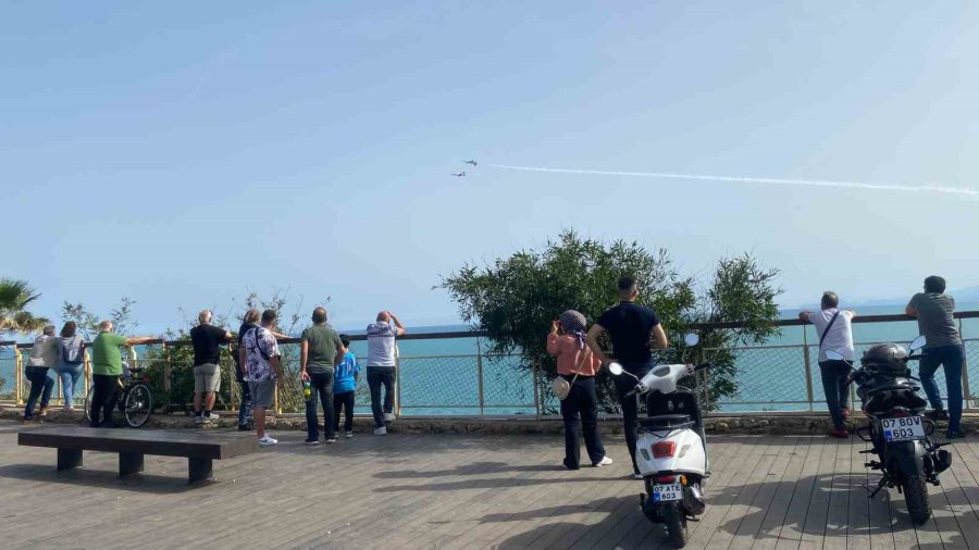 Türk Yıldızlarının Provası Bile Nefes Kesti