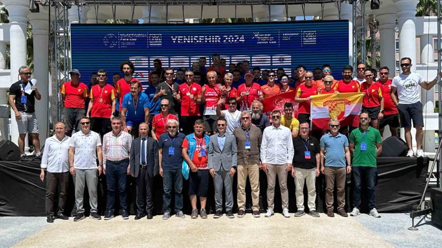 ‘demir Adam’ Lakaplı Ali Bıdı’nın Mersin’de 6 Yıldır Bileği Bükülmüyor