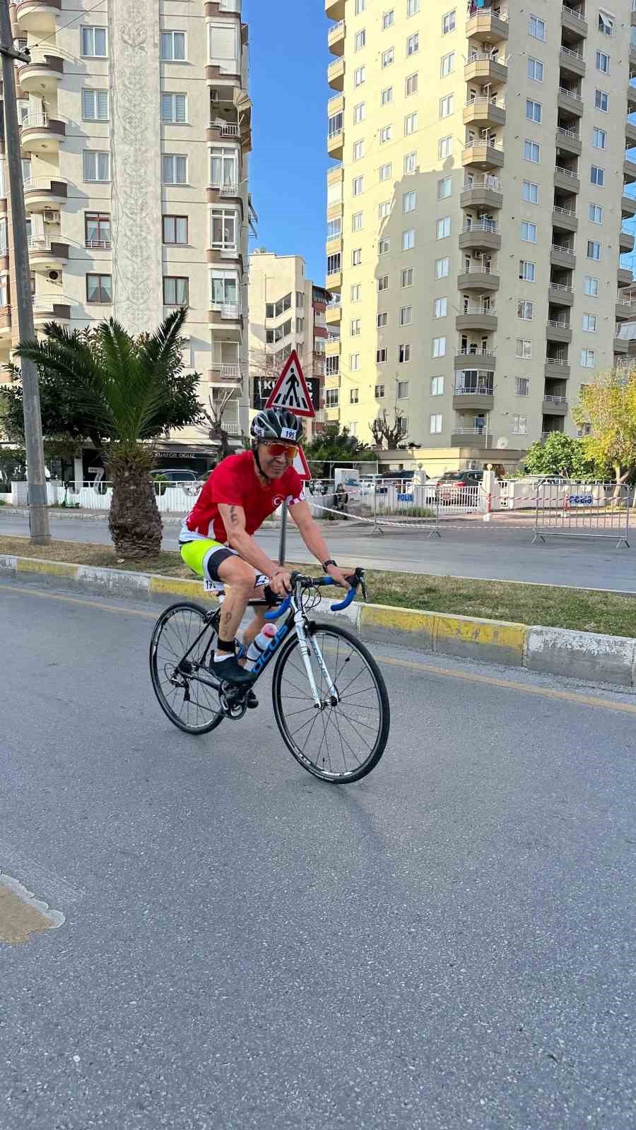 ‘demir Adam’ Lakaplı Ali Bıdı’nın Mersin’de 6 Yıldır Bileği Bükülmüyor