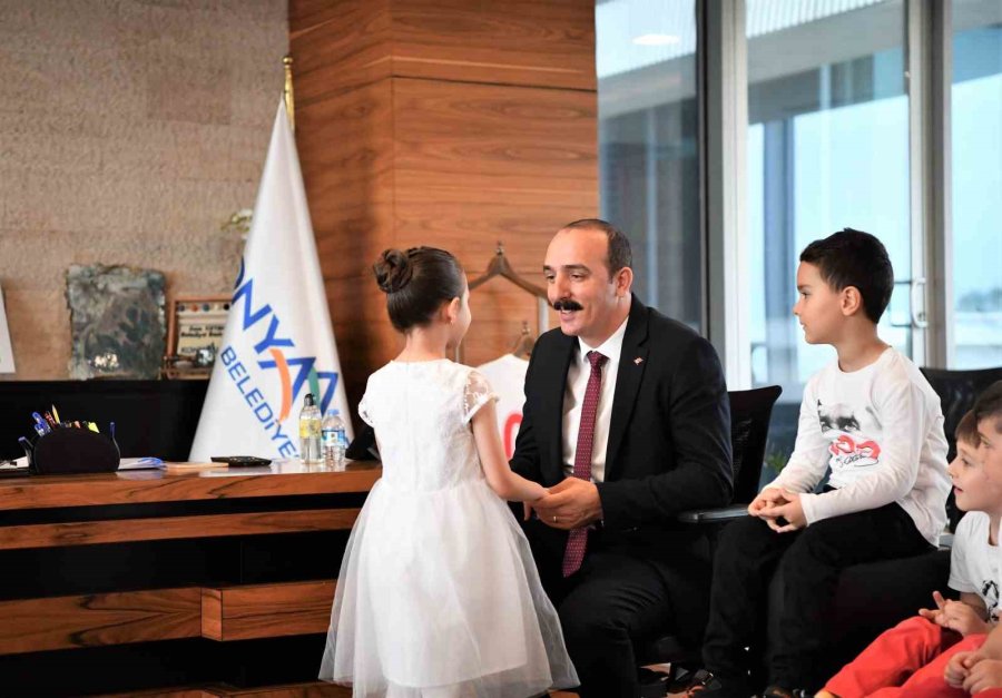 Bugün Konyaaltı’nı Çocuklar Yönetti