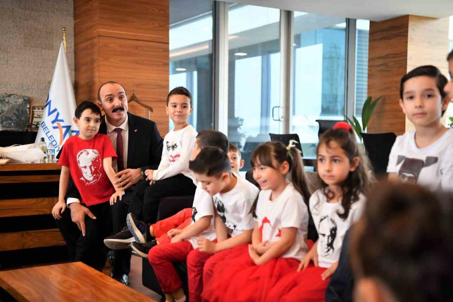 Bugün Konyaaltı’nı Çocuklar Yönetti