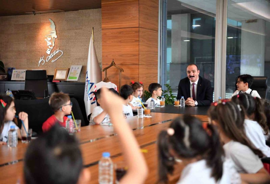 Bugün Konyaaltı’nı Çocuklar Yönetti