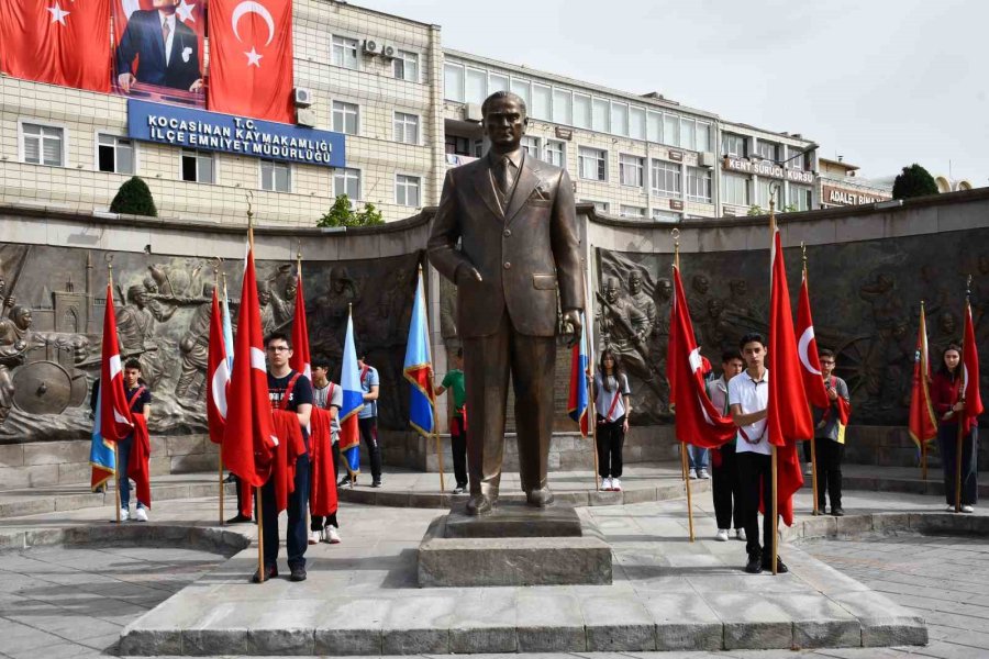Kayseri’de 23 Nisan Ulusal Egemenlik Ve Çocuk Bayramı Kutlandı