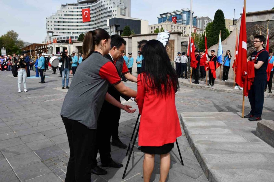 Kayseri’de 23 Nisan Ulusal Egemenlik Ve Çocuk Bayramı Kutlandı