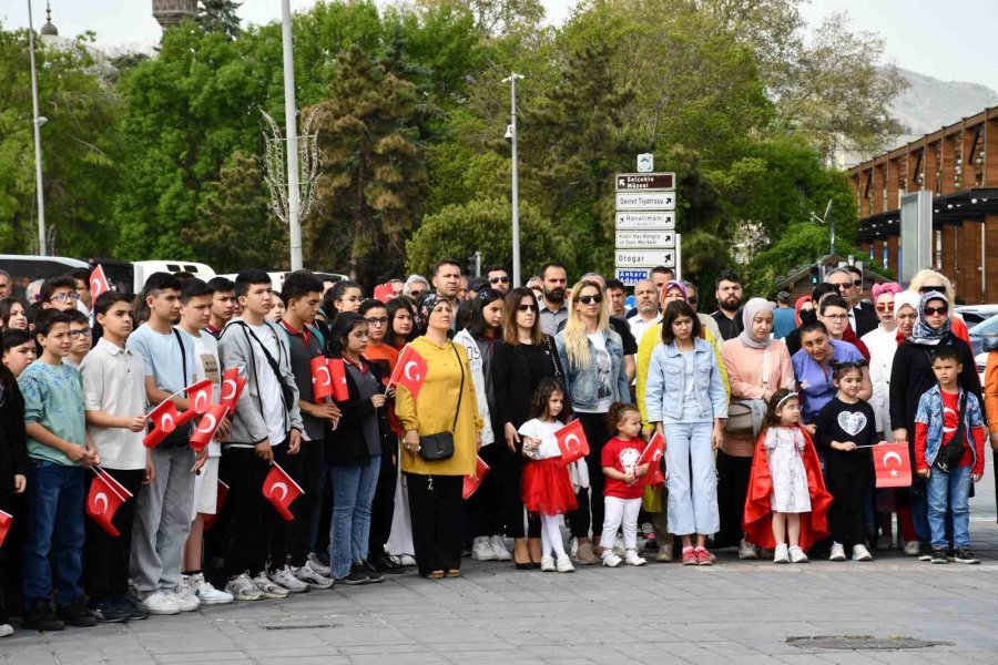Kayseri’de 23 Nisan Ulusal Egemenlik Ve Çocuk Bayramı Kutlandı