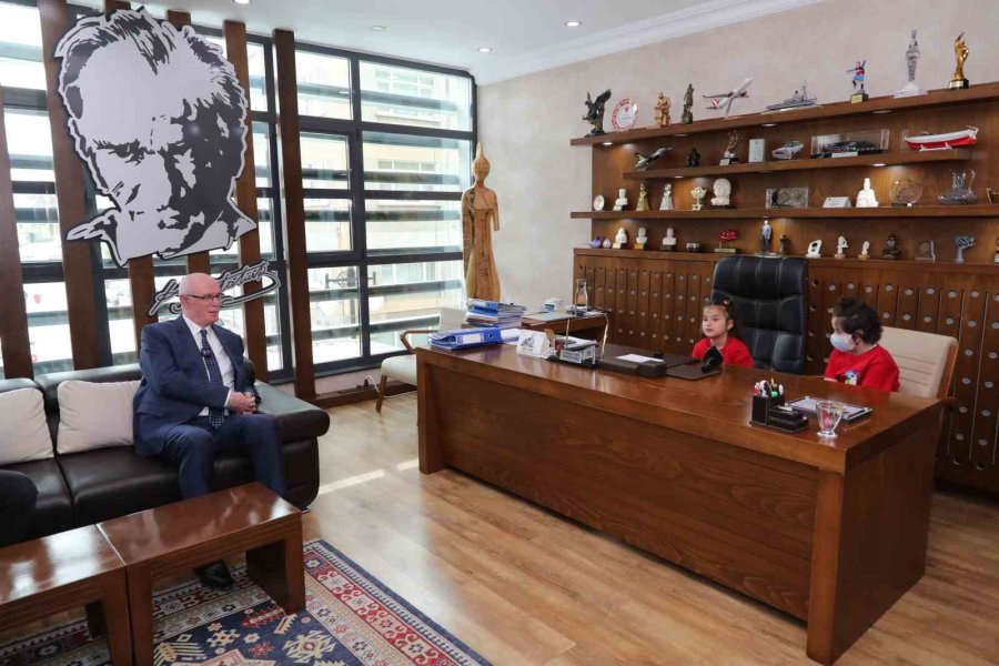 Başkan Kurt’un Makamı Çocuklara Emanet