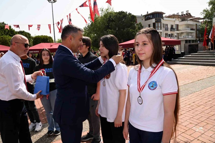 Manavgat’ta 23 Nisan Coşkuyla Kutlandı