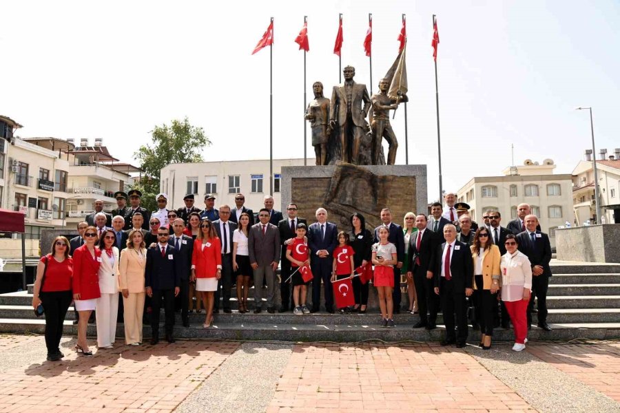 Manavgat’ta 23 Nisan Coşkuyla Kutlandı