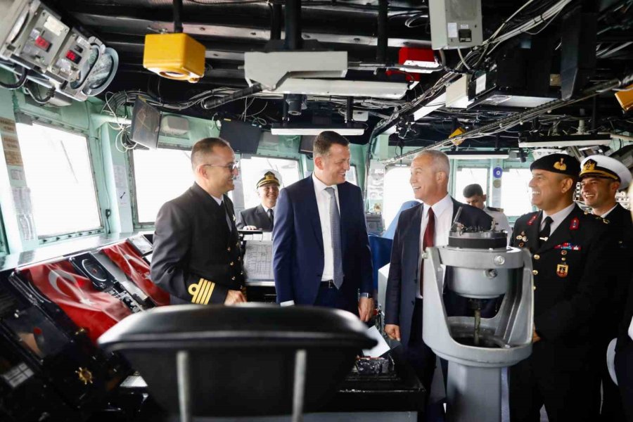 Alanya Protokolü Tgc Göksu Fırkateyni’ni Ziyaret Etti