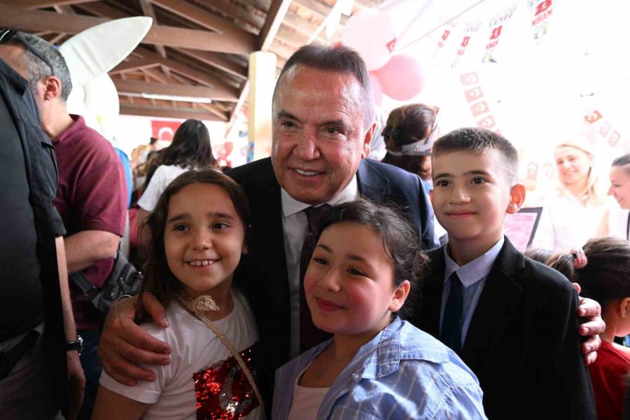 Dünya Çocukları Antalya’dan Barış Mesajı Verdi