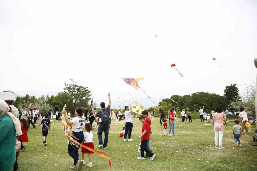 Dünya Çocukları Antalya’dan Barış Mesajı Verdi