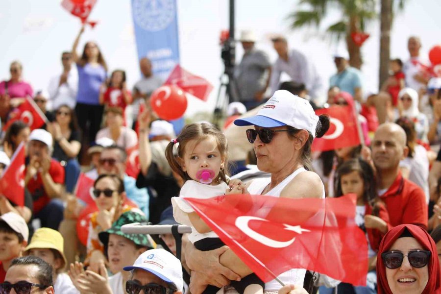 Dünya Çocukları Antalya’dan Barış Mesajı Verdi