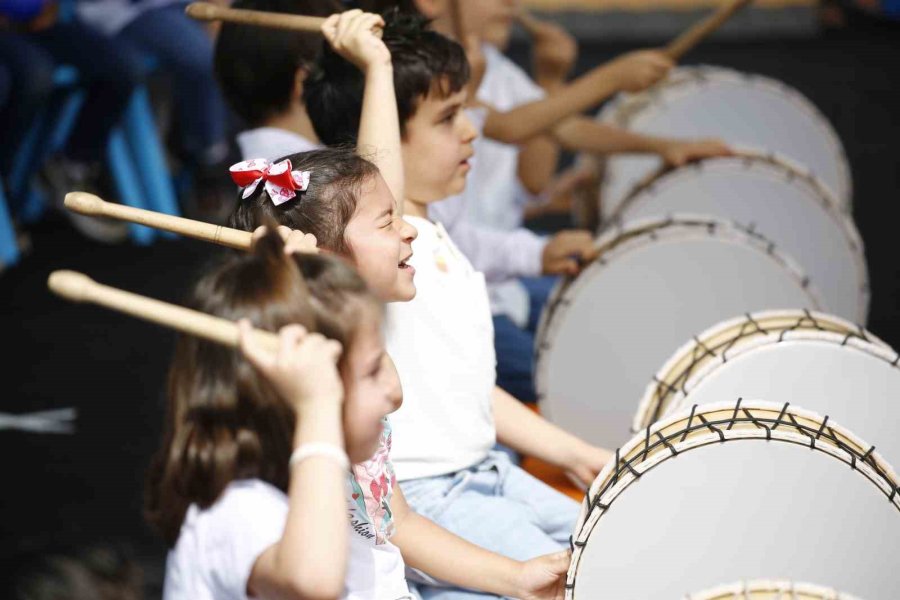 Dünya Çocukları Antalya’dan Barış Mesajı Verdi