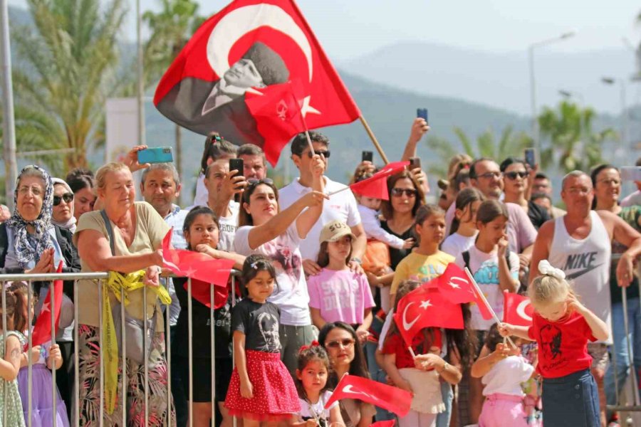 Dünya Çocukları 23 Nisan’da Alanya’da Buluştu