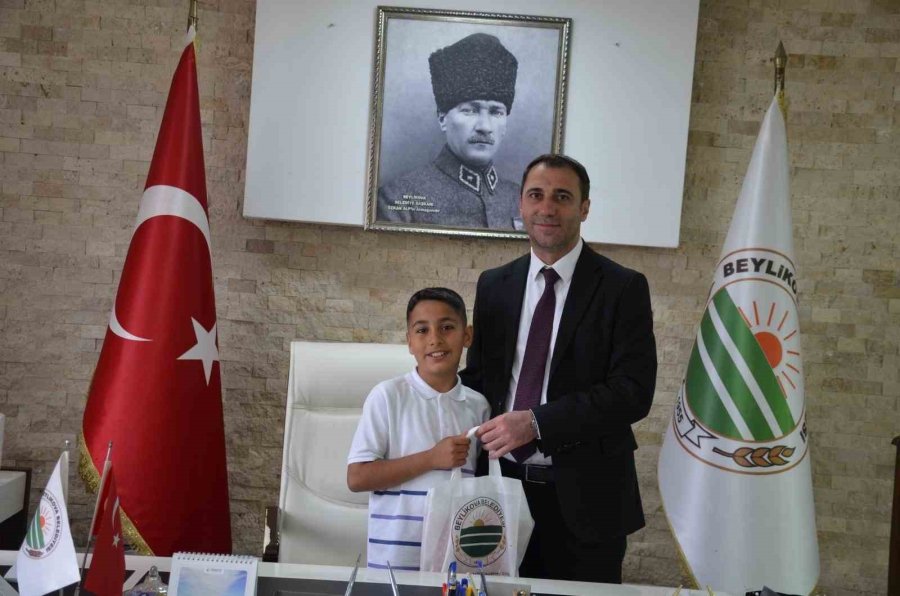 Başkanlık Koltuğu 23 Nisan´da Koltuk Havin Ve Adar’ın Oldu