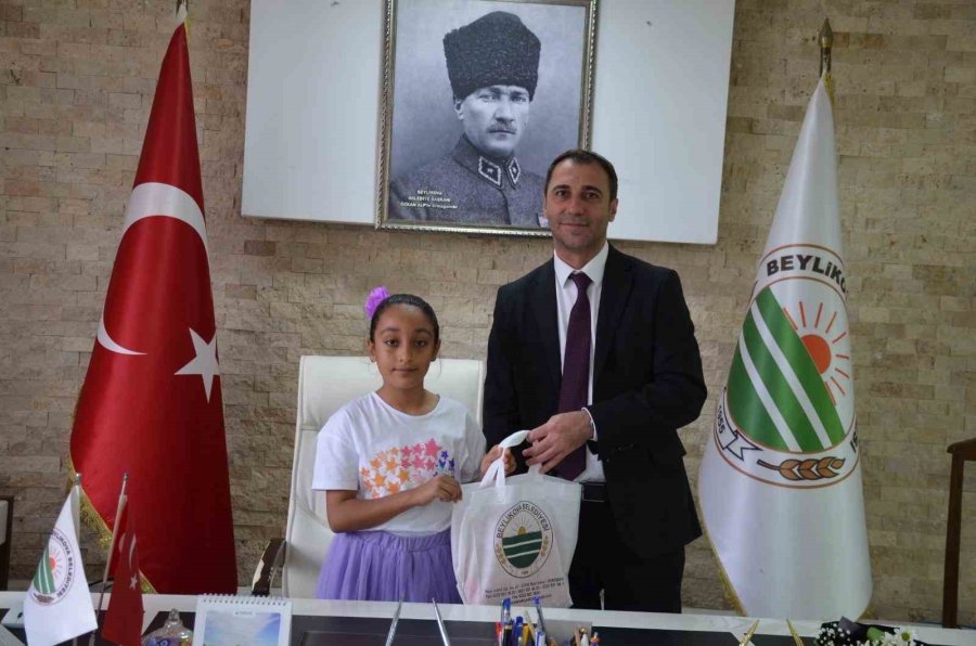 Başkanlık Koltuğu 23 Nisan´da Koltuk Havin Ve Adar’ın Oldu