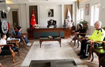 Eskişehir Emniyet Müdürlüğü’nde 23 Nisan Ulusal Egemenlik Ve Çocuk Bayramı Kutlandı