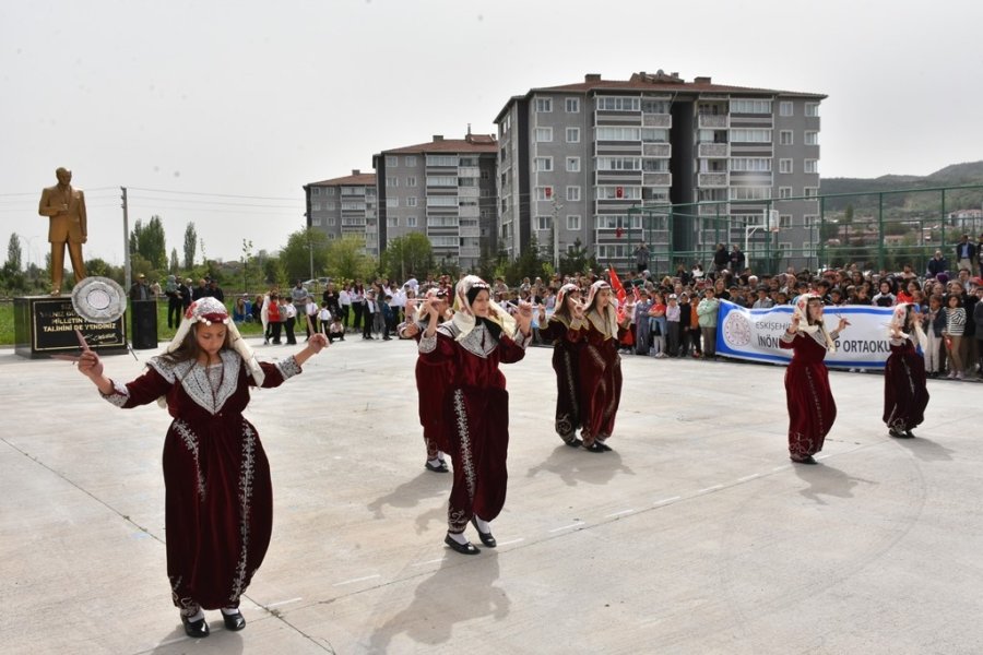 İnönü İlçesi’nde 23 Nisan Coşkusu