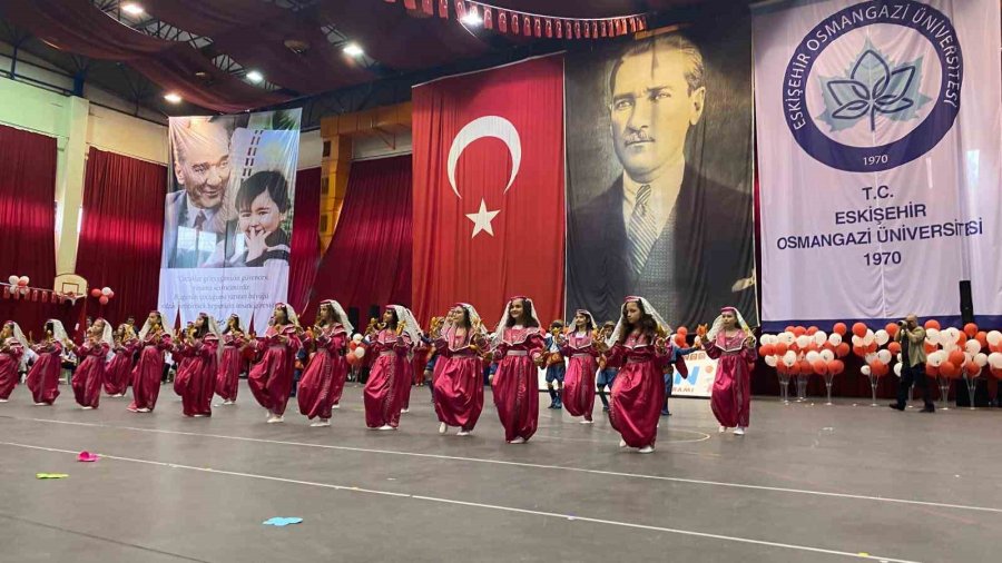 Esogü’de Düzenlenen Törenle Çocuk Bayramı Coşkuyla Kutlandı