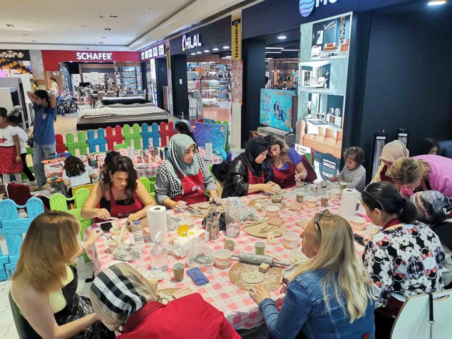 Çocuklar Bayramlarını Hilal’de Kutladı