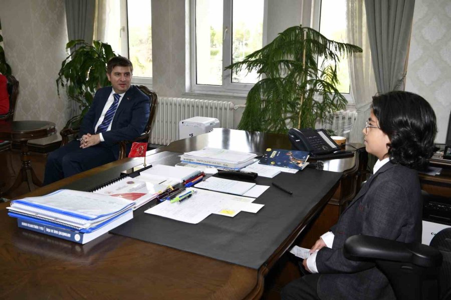 Vali Sarıibrahim Makamını 5. Sınıf Öğrencisi Recep Kaan Garip’e Devretti