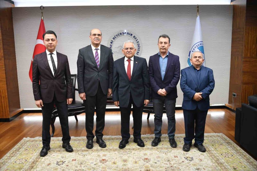 Başkan Büyükkılıç’a Şehrin Tebrik Ziyaretleri Sürüyor