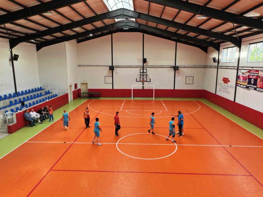 Down Sendromlu Hacı Ömer Başarıları İle Kıskandırıyor