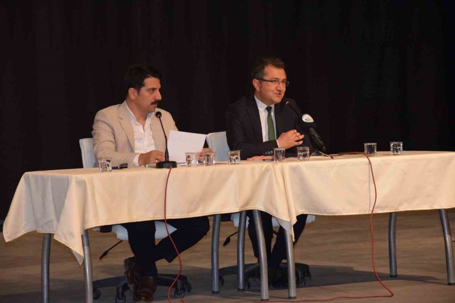 Karapınar’da Mahalle Muhtarları İle İstişare Toplantısı