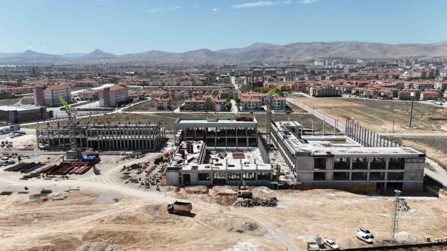 Türkiye’de Birçok İlke Sahip Sporcu Seçme Ve Yetiştirme Merkezi Yükselmeye Devam Ediyor