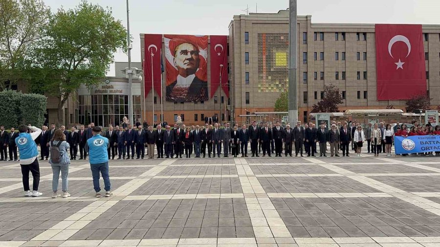 23 Nisan Ulusal Egemenlik Ve Çocuk Bayramı Kutlandı