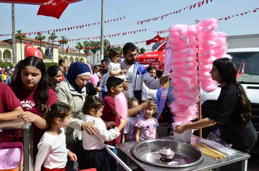 Mersin’de 23 Nisan Kutlandı