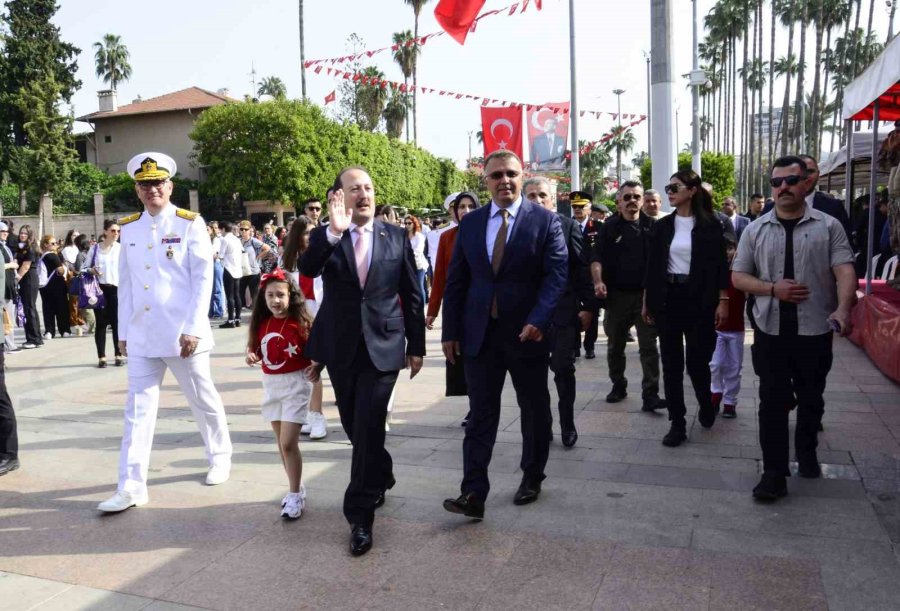 Mersin’de 23 Nisan Kutlandı